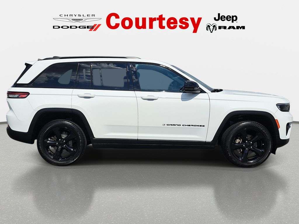 jeep grand cherokee 2023 1C4RJHAG9PC646211 image jeep grand cherokee 2023 1C4RJHAG9PC646211 image